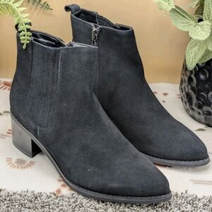 New Blondo Sydney Waterproof  Women's  Zip Up Booties Size 7M Suede Casual Dress